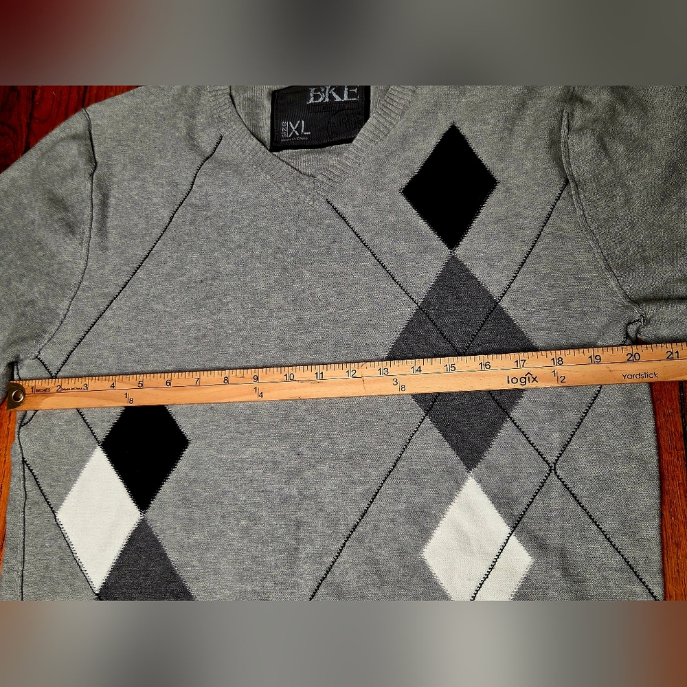 BKE Buckle Slim Fit Size XL Extra Large Gray Argyle V-Neck Cotton Sweater B5 - Picture 6 of 7